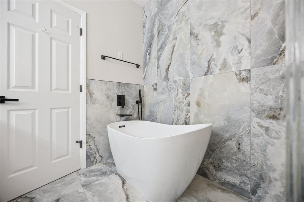 待售: $679,900 (3 贝兹, 2 浴室, 1994 平方英尺)