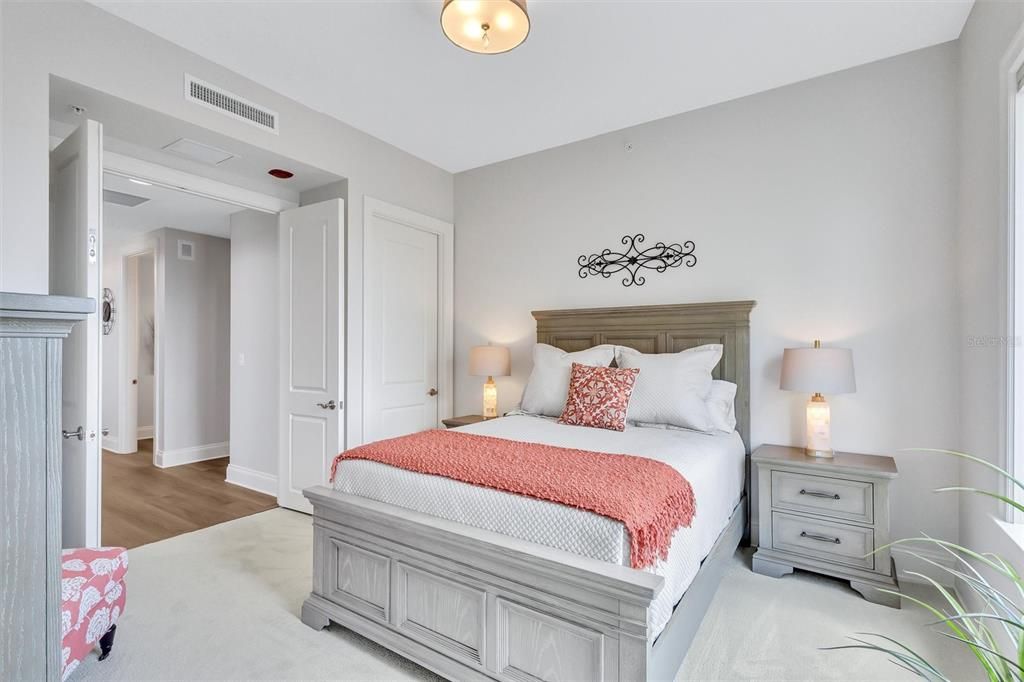 На продажу: $1,188,000 (3 спален, 3 ванн, 2930 Квадратных фут)