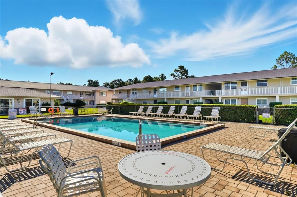 На продажу: $92,500 (2 спален, 1 ванн, 728 Квадратных фут)