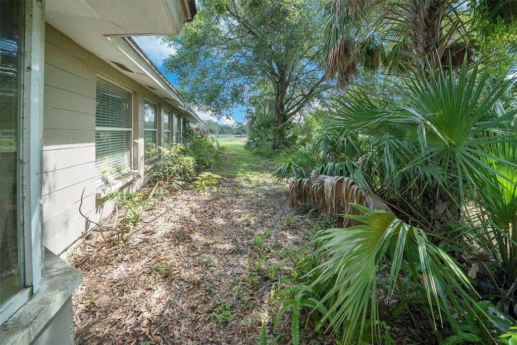 На продажу: $700,000 (5 спален, 4 ванн, 4166 Квадратных фут)