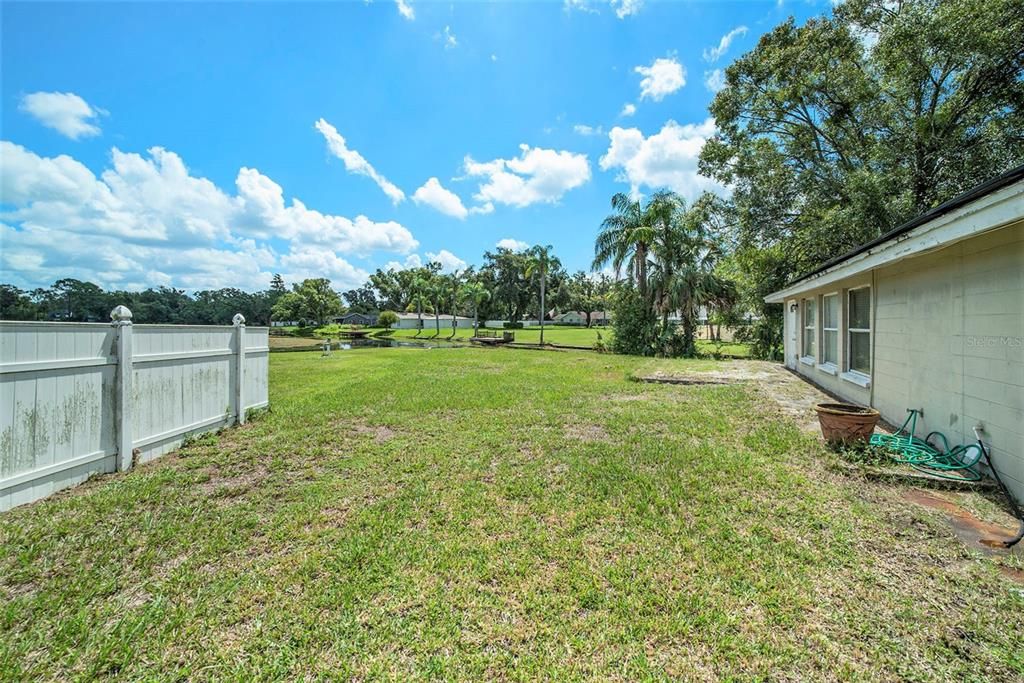 На продажу: $700,000 (5 спален, 4 ванн, 4166 Квадратных фут)