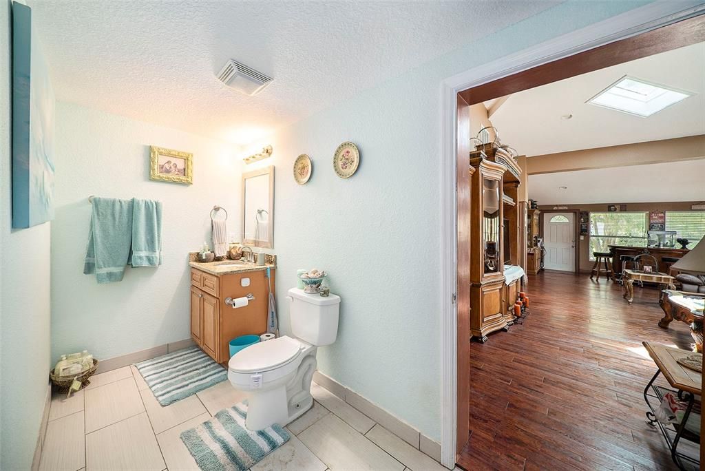 На продажу: $700,000 (5 спален, 4 ванн, 4166 Квадратных фут)