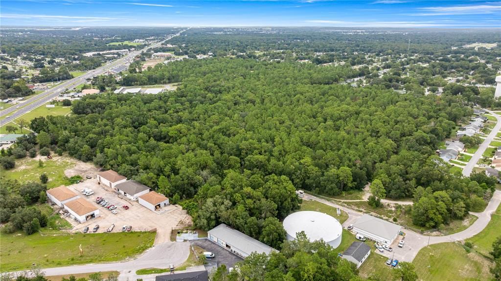 待售: $4,800,000 (43.38 acres)