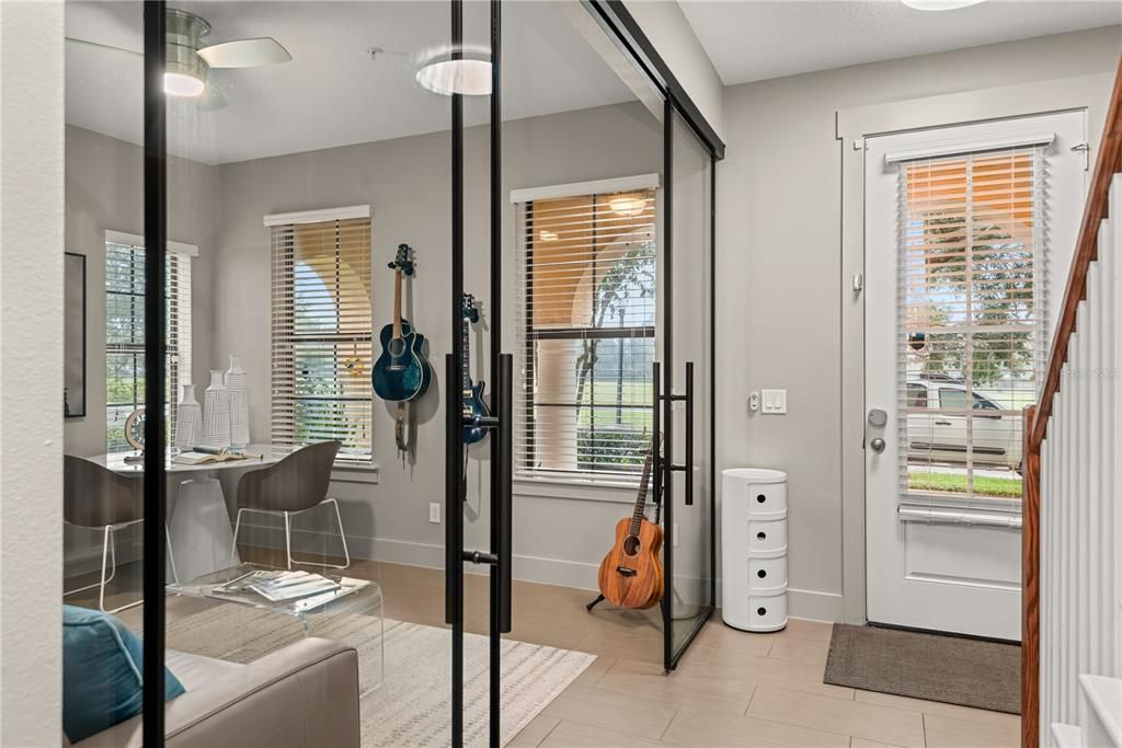 En Venta: $798,000 (4 camas, 3 baños, 2179 Pies cuadrados)