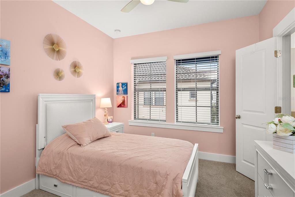 En Venta: $798,000 (4 camas, 3 baños, 2179 Pies cuadrados)