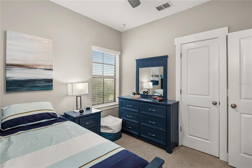 En Venta: $798,000 (4 camas, 3 baños, 2179 Pies cuadrados)