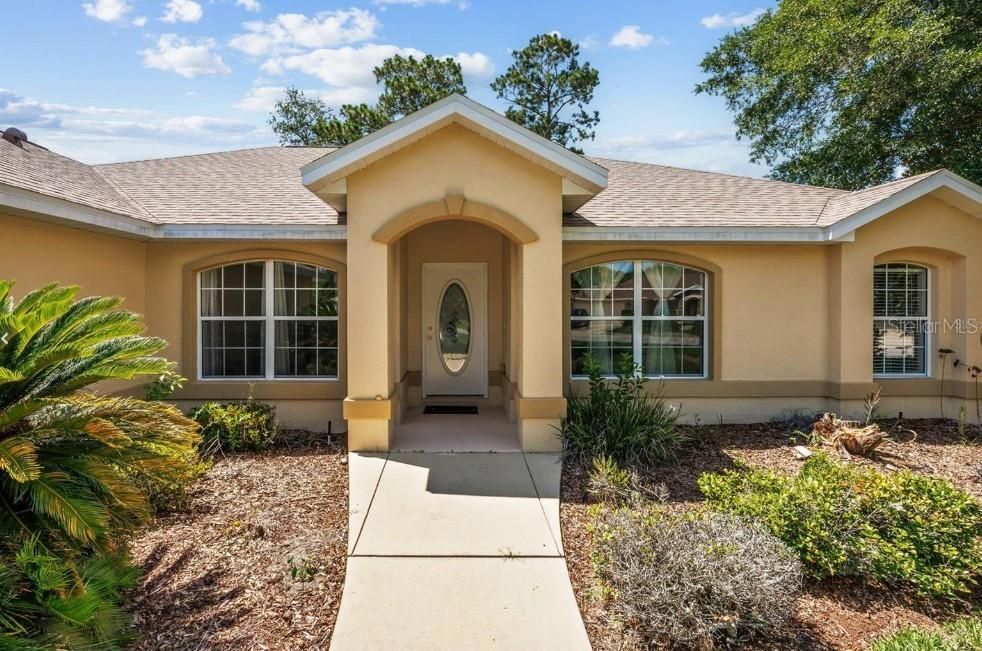 For Sale: $408,750 (3 beds, 2 baths, 2330 Square Feet)