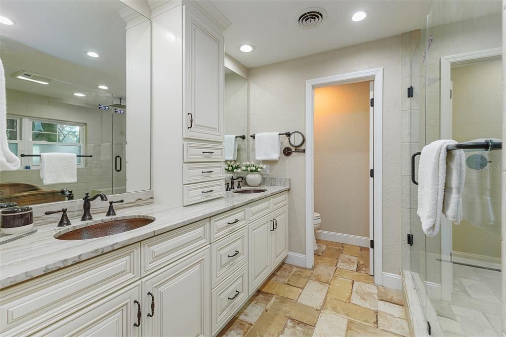 For Sale: $510,000 (3 beds, 2 baths, 2473 Square Feet)