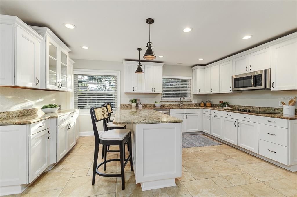 For Sale: $510,000 (3 beds, 2 baths, 2473 Square Feet)