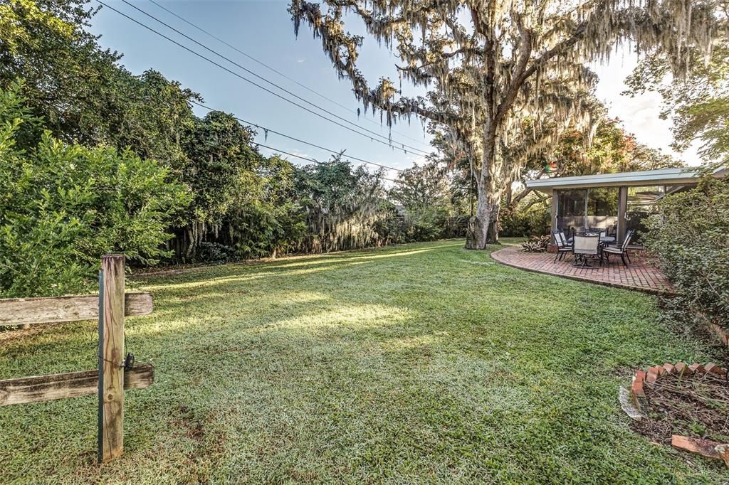 For Sale: $510,000 (3 beds, 2 baths, 2473 Square Feet)