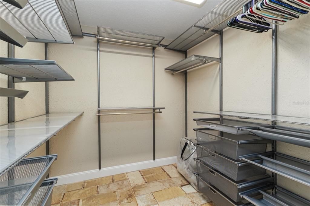 For Sale: $510,000 (3 beds, 2 baths, 2473 Square Feet)