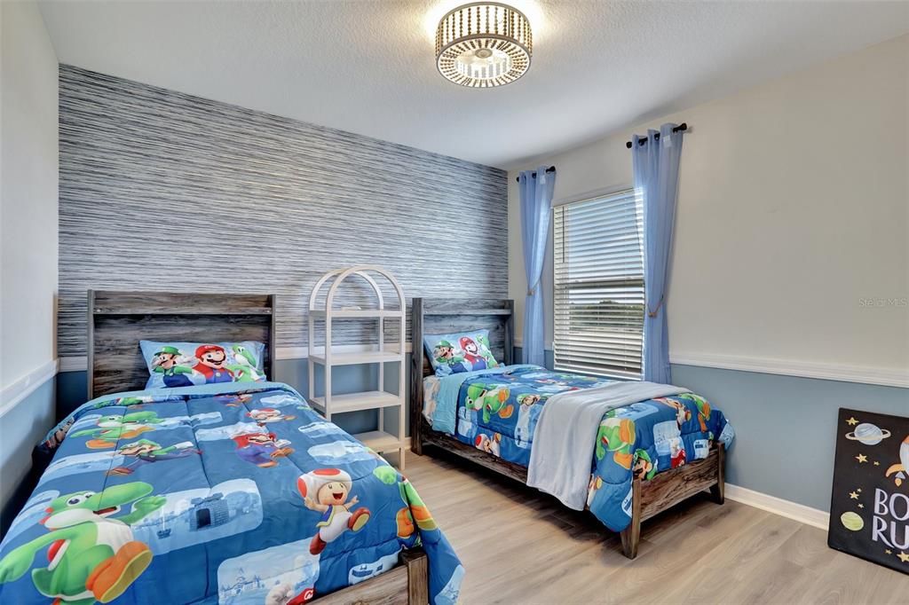 En Renta: $2,800 (5 camas, 3 baños, 2696 Pies cuadrados)