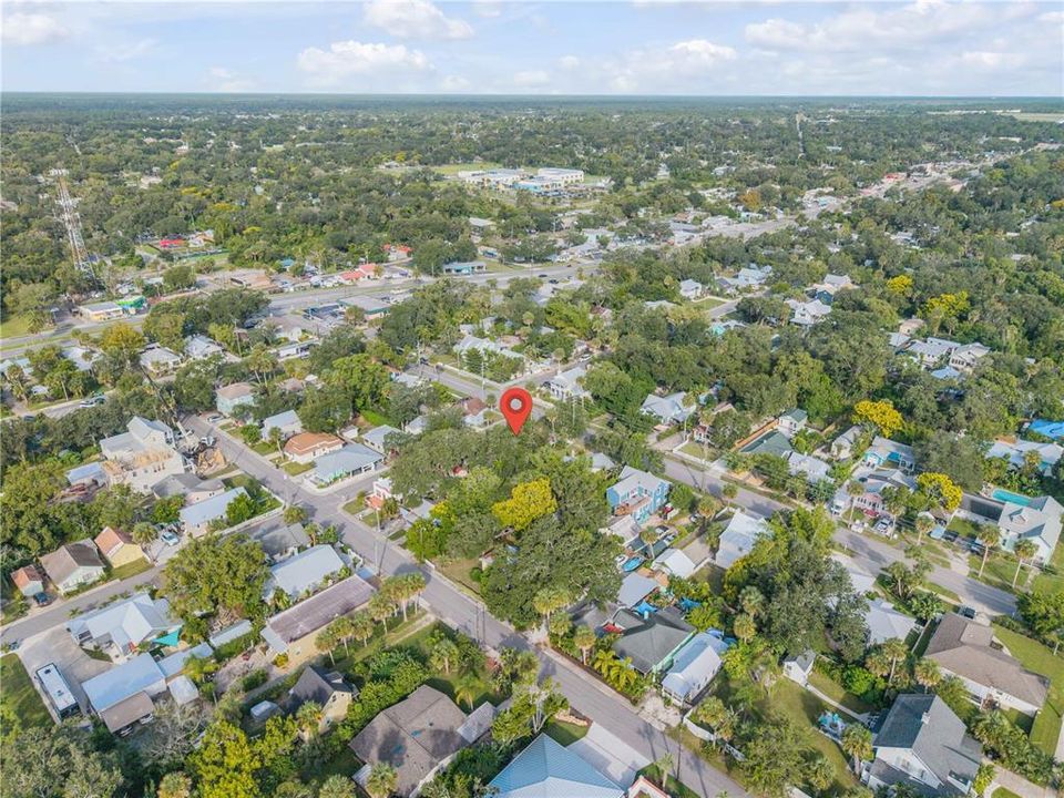 For Sale: $399,000 (3 beds, 3 baths, 1249 Square Feet)