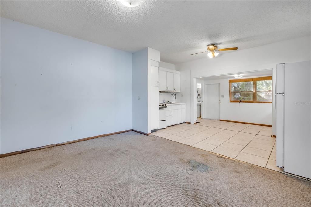 For Sale: $399,000 (3 beds, 3 baths, 1249 Square Feet)