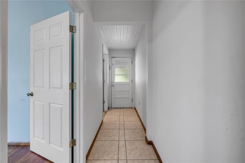 For Sale: $399,000 (3 beds, 3 baths, 1249 Square Feet)