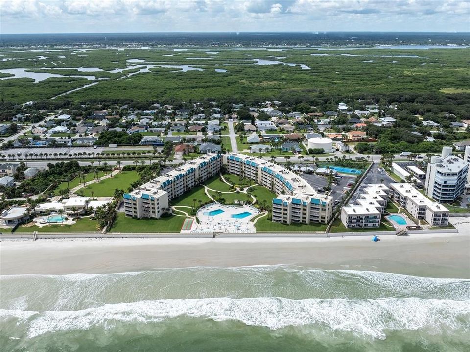 En Venta: $495,000 (1 camas, 2 baños, 928 Pies cuadrados)