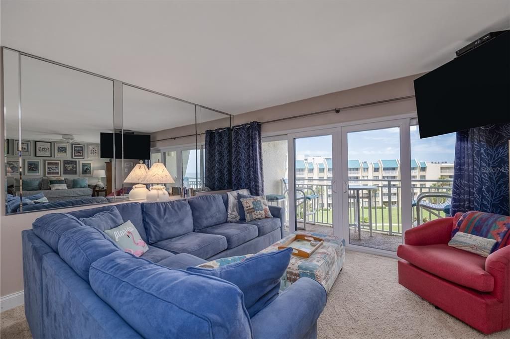 En Venta: $495,000 (1 camas, 2 baños, 928 Pies cuadrados)