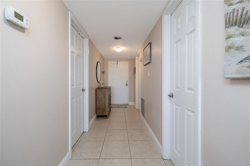 En Venta: $495,000 (1 camas, 2 baños, 928 Pies cuadrados)