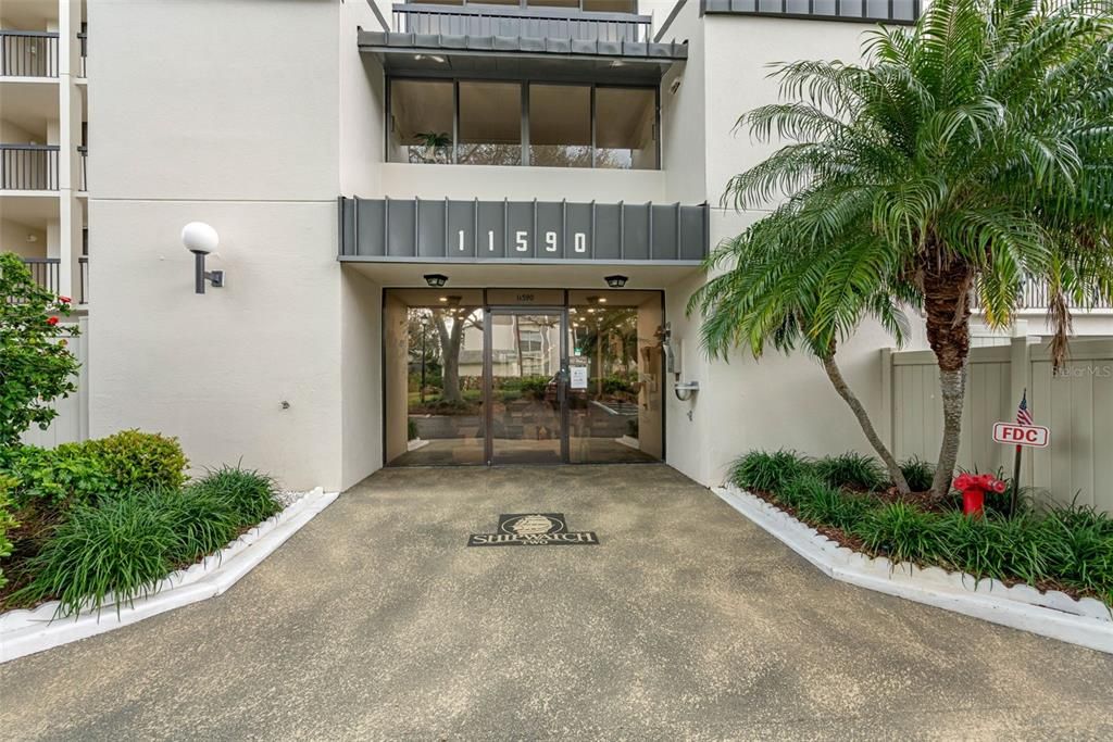 For Sale: $362,000 (2 beds, 2 baths, 1445 Square Feet)