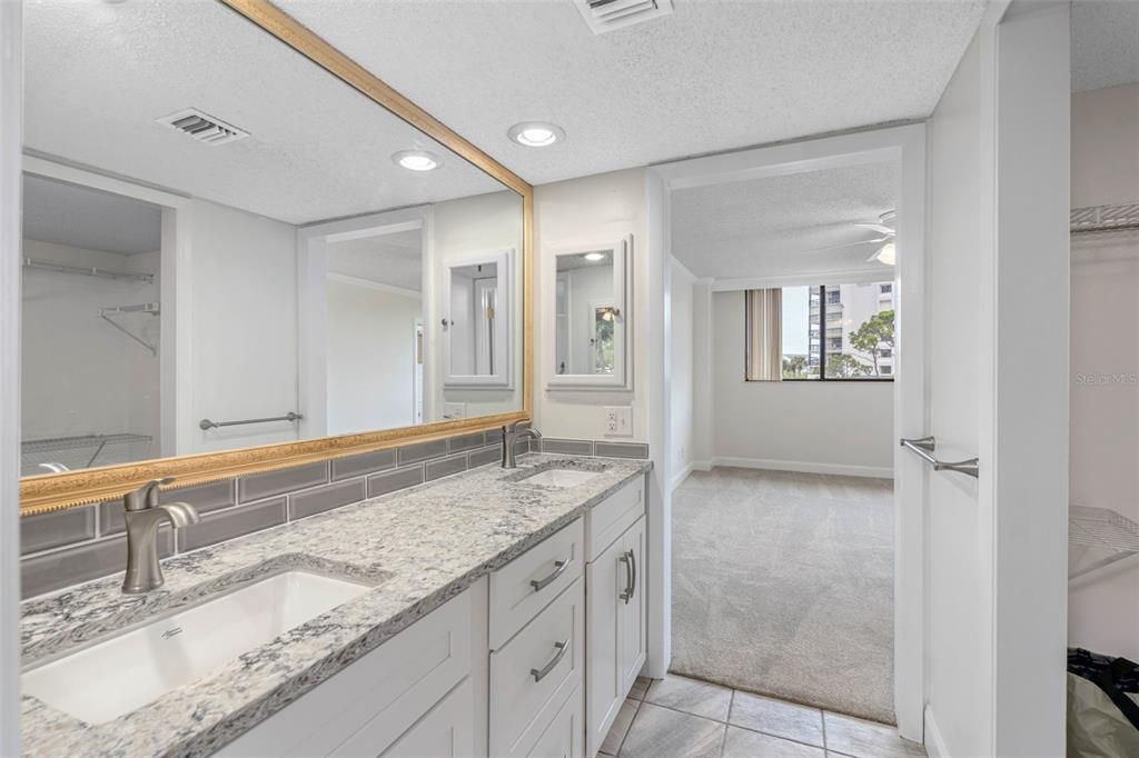 For Sale: $362,000 (2 beds, 2 baths, 1445 Square Feet)