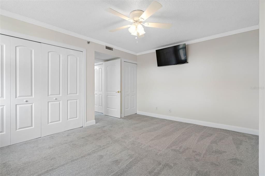 For Sale: $362,000 (2 beds, 2 baths, 1445 Square Feet)