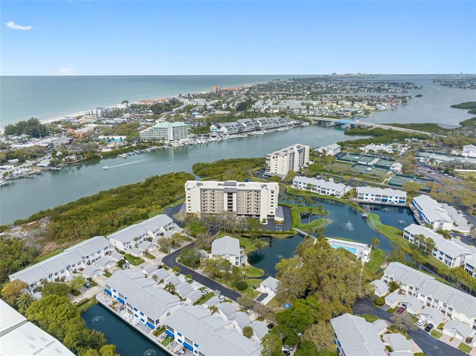 For Sale: $362,000 (2 beds, 2 baths, 1445 Square Feet)