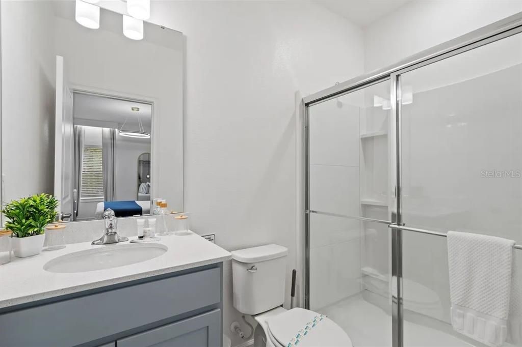 For Sale: $1,029,000 (5 beds, 5 baths, 1918 Square Feet)