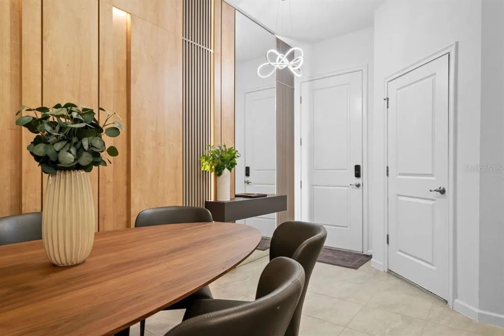 For Sale: $1,029,000 (5 beds, 5 baths, 1918 Square Feet)