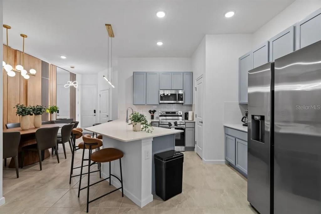 For Sale: $1,029,000 (5 beds, 5 baths, 1918 Square Feet)