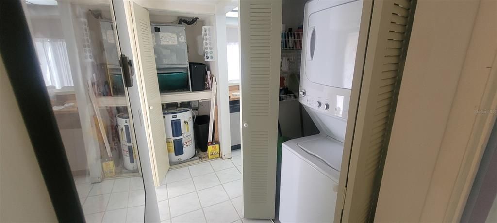 待售: $155,000 (2 贝兹, 2 浴室, 897 平方英尺)