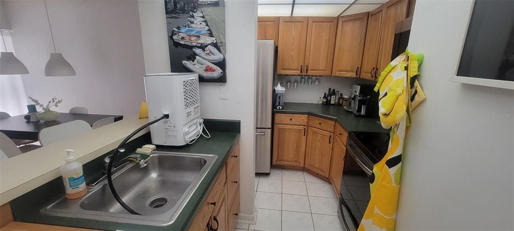 待售: $155,000 (2 贝兹, 2 浴室, 897 平方英尺)