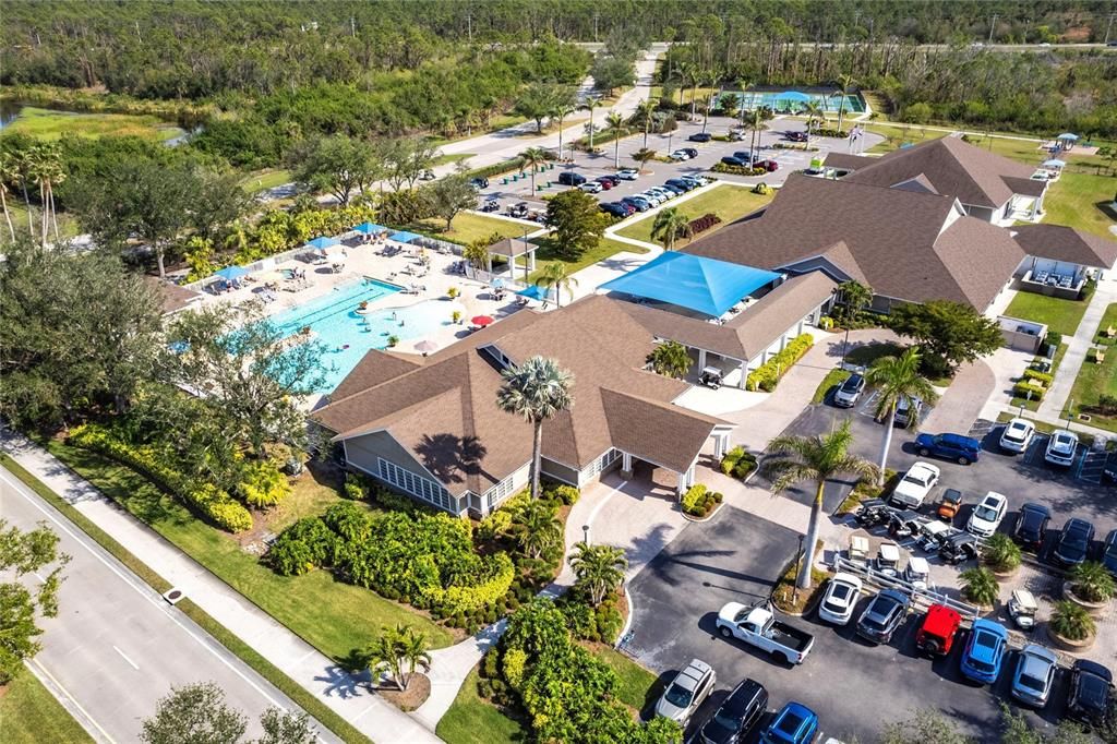 Activo con contrato: $480,000 (4 camas, 2 baños, 2339 Pies cuadrados)