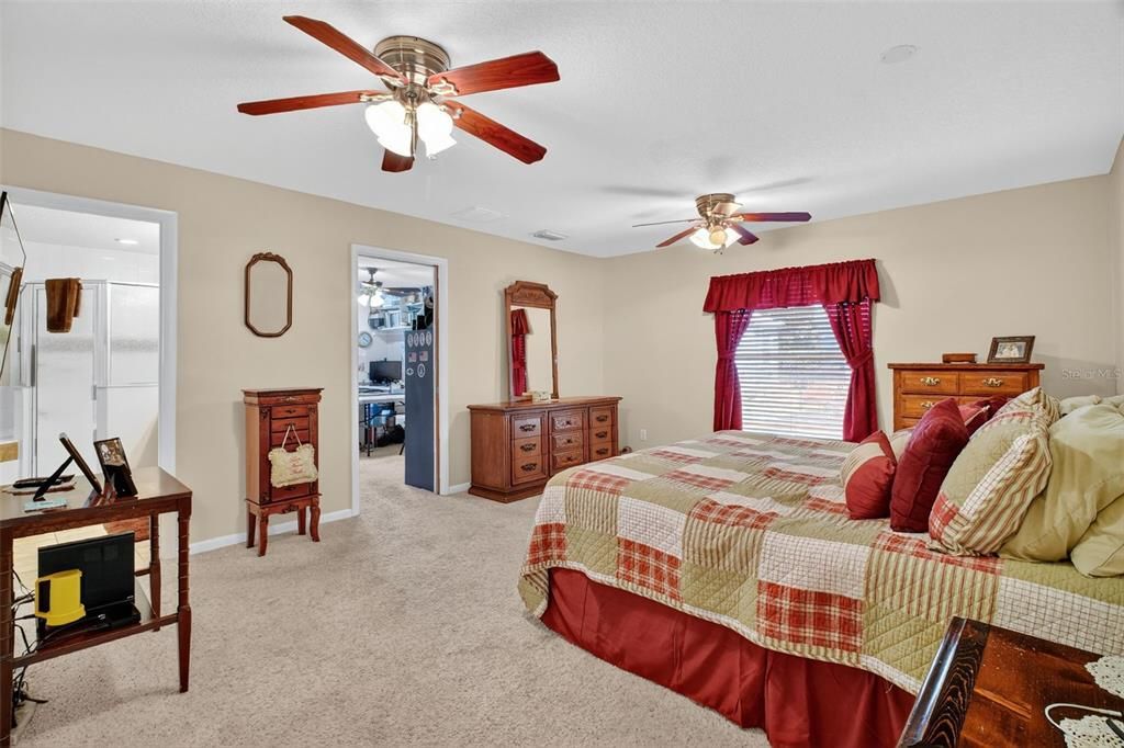 For Sale: $1,192,000 (4 beds, 3 baths, 3259 Square Feet)