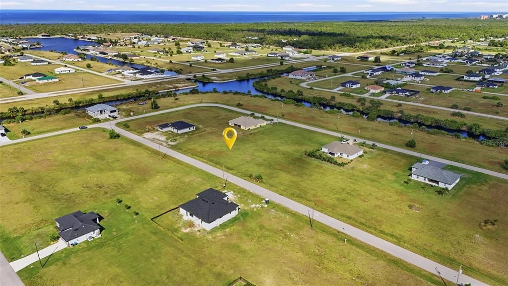 На продажу: $36,500 (0.24 acres)