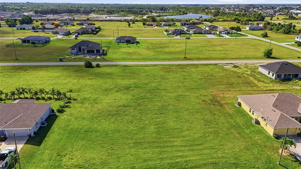 На продажу: $36,500 (0.24 acres)