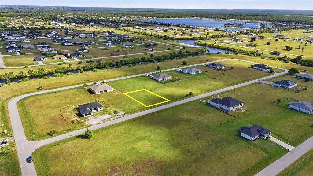 На продажу: $36,500 (0.24 acres)