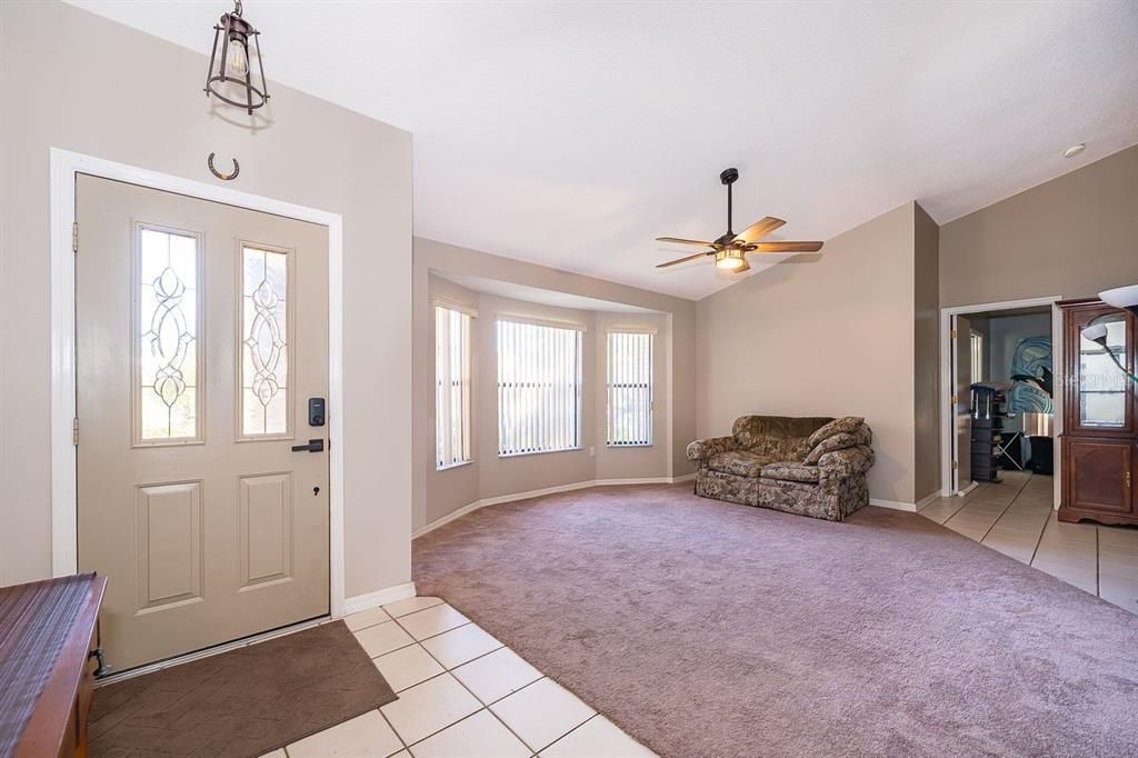 待售: $399,000 (4 贝兹, 3 浴室, 1921 平方英尺)