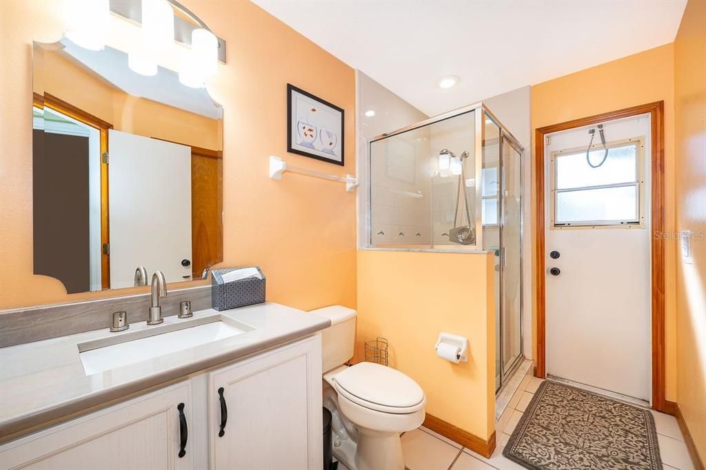 待售: $399,000 (4 贝兹, 3 浴室, 1921 平方英尺)