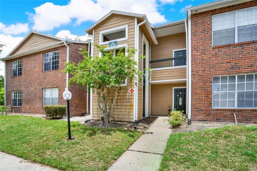 合同活跃: $149,999 (3 贝兹, 2 浴室, 1150 平方英尺)