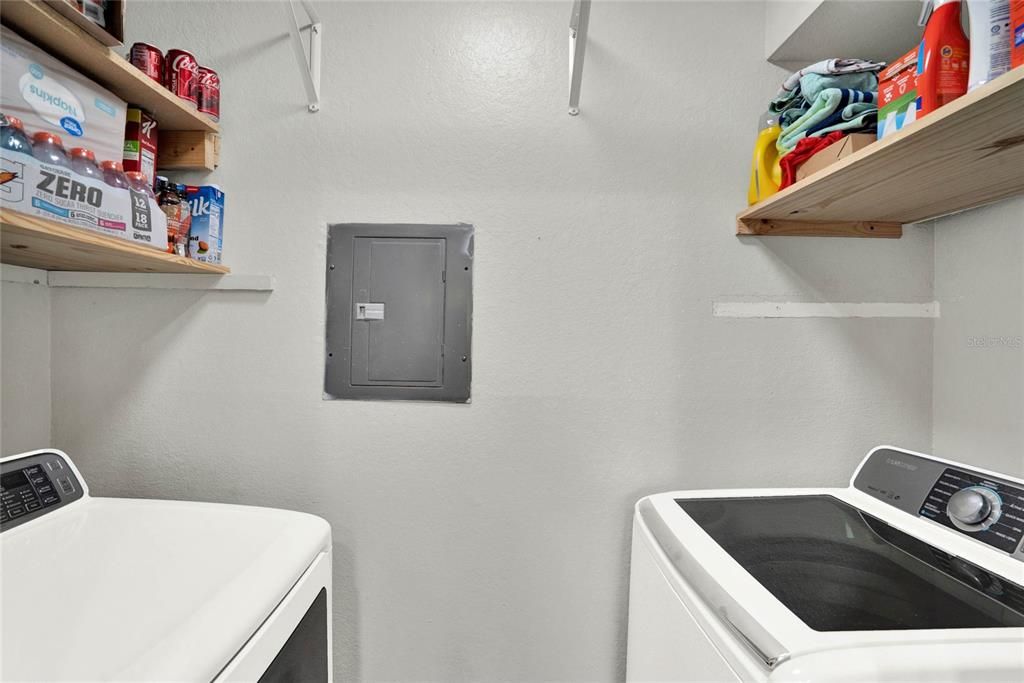 合同活跃: $149,999 (3 贝兹, 2 浴室, 1150 平方英尺)