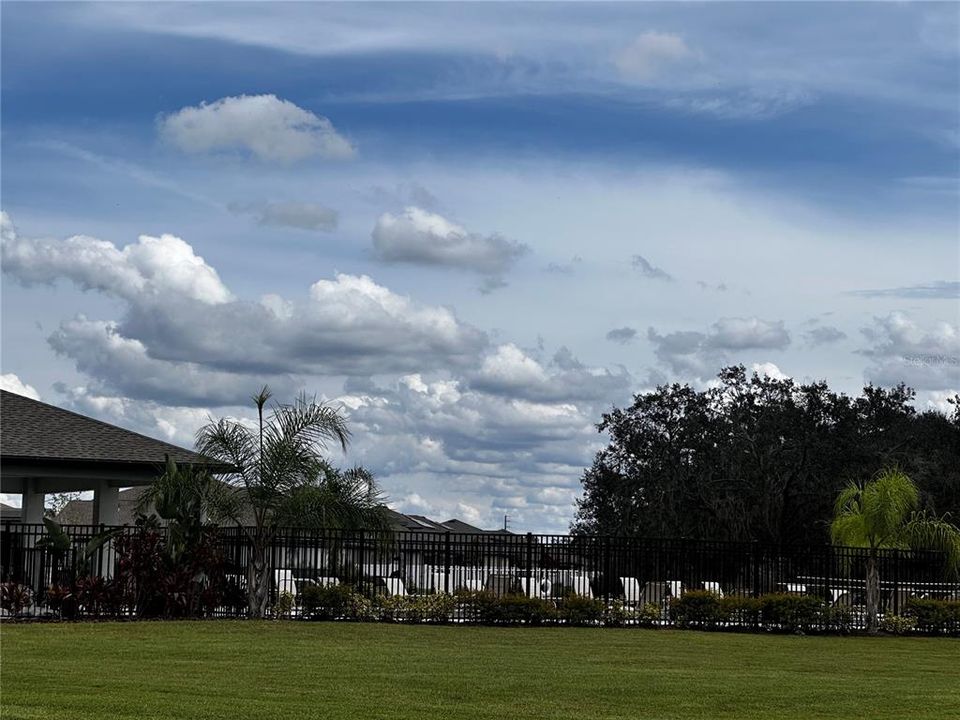 Под контрактом: $1,895 (3 спален, 2 ванн, 1365 Квадратных фут)