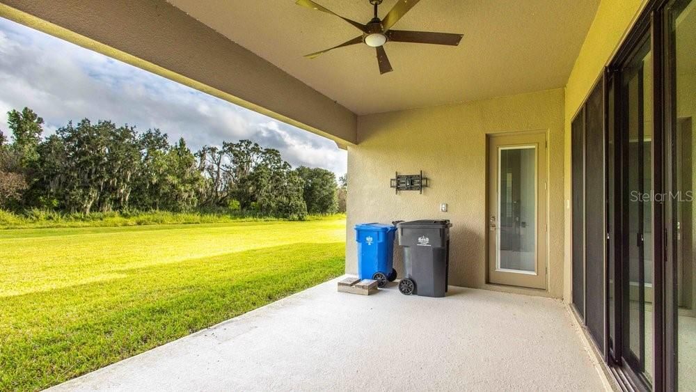 En Venta: $999,900 (5 camas, 4 baños, 4602 Pies cuadrados)