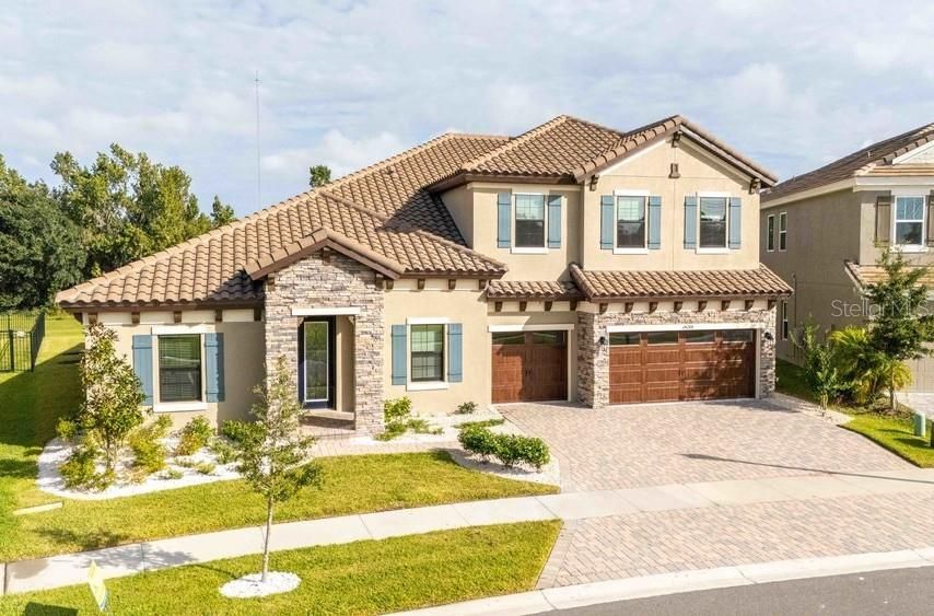 En Venta: $999,900 (5 camas, 4 baños, 4602 Pies cuadrados)