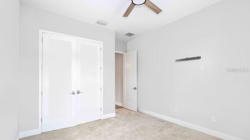 En Venta: $999,900 (5 camas, 4 baños, 4602 Pies cuadrados)