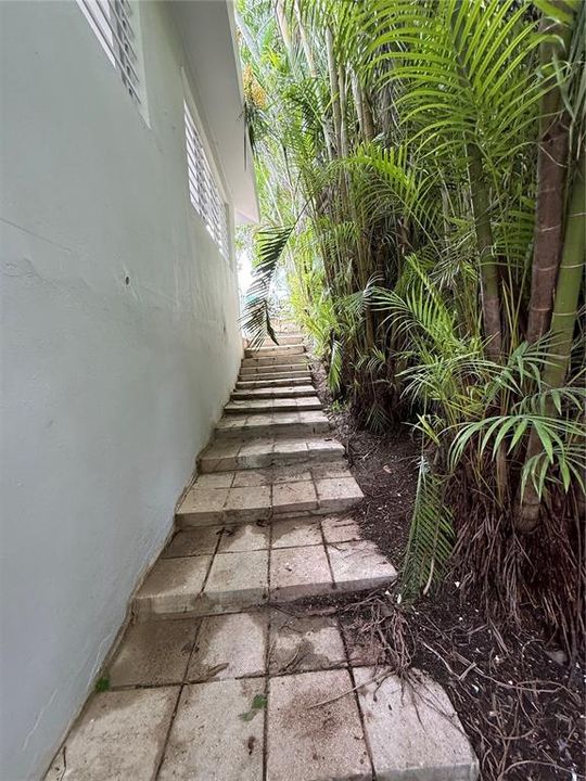 На продажу: $339,000 (4 спален, 2 ванн, 1409 Квадратных фут)