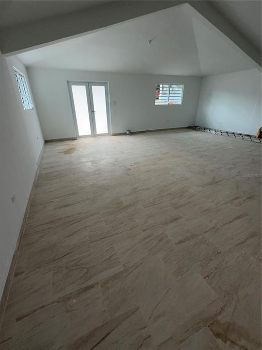 На продажу: $339,000 (4 спален, 2 ванн, 1409 Квадратных фут)