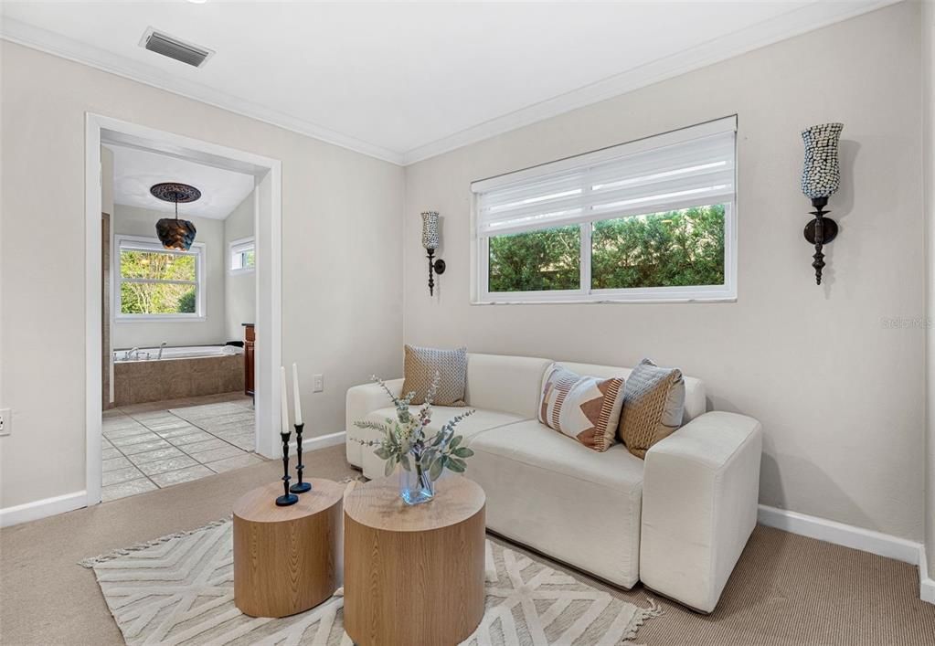 Под контрактом: $1,395,000 (4 спален, 3 ванн, 2727 Квадратных фут)