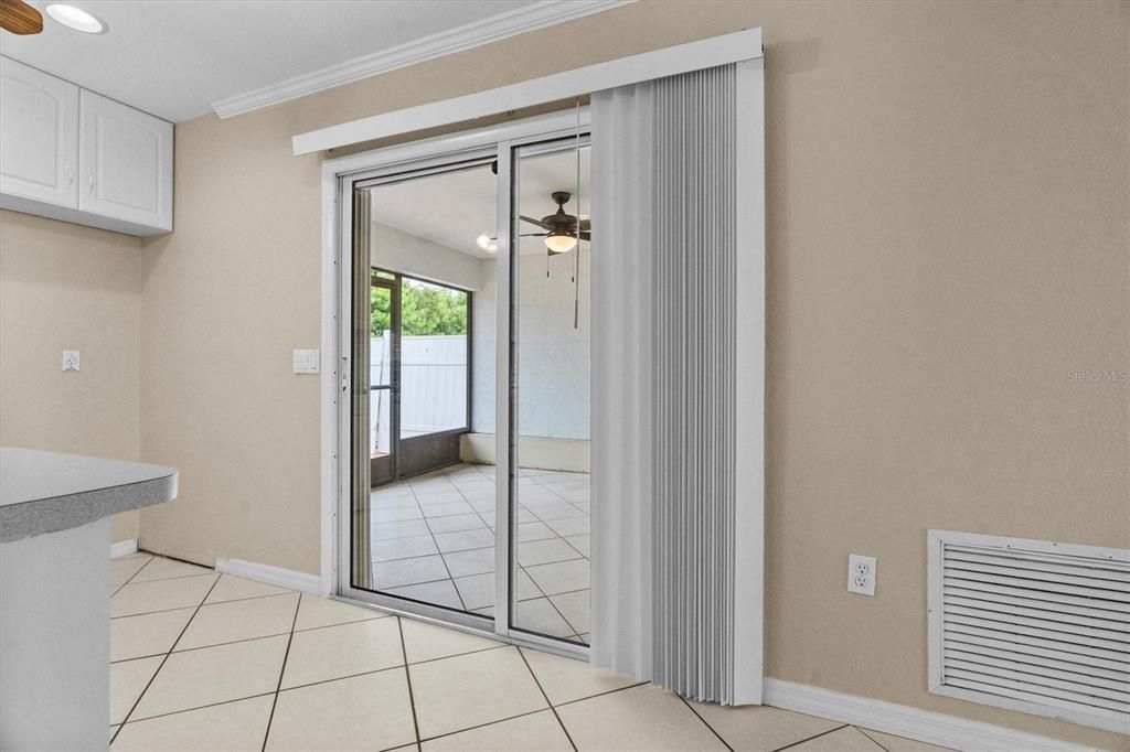 En Venta: $369,900 (4 camas, 0 baños, 2169 Pies cuadrados)