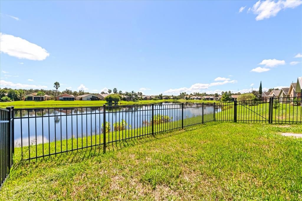 Active With Contract: $240,000 (2 beds, 2 baths, 1240 Square Feet)