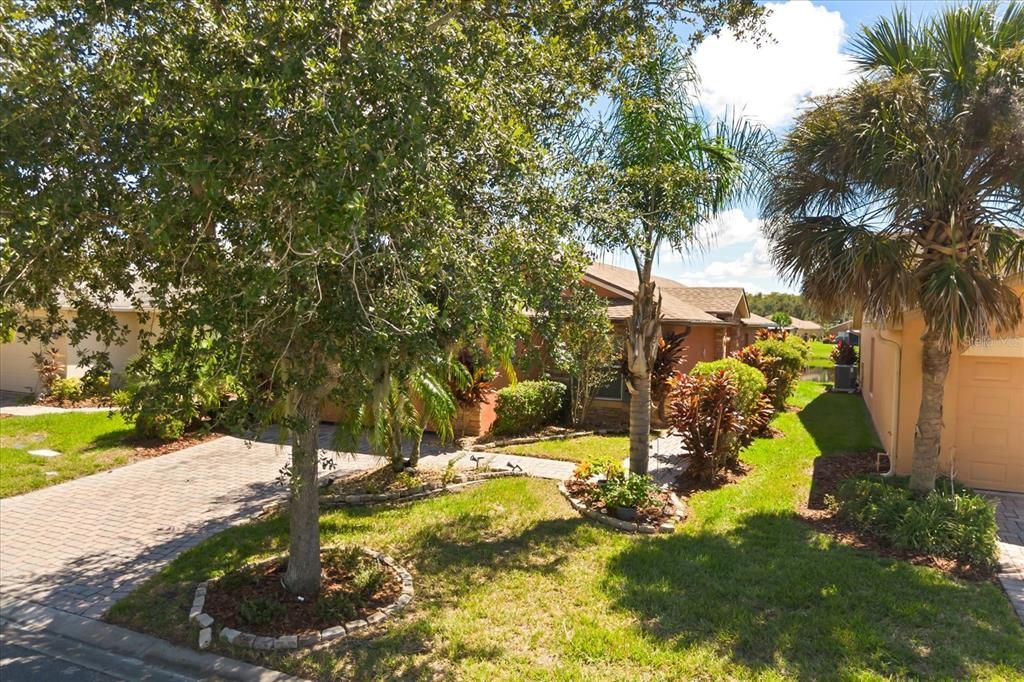 Active With Contract: $240,000 (2 beds, 2 baths, 1240 Square Feet)